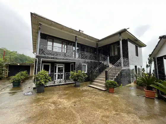 Сдается дом в Чакви, Батуми. 3 спальни, 250 м².