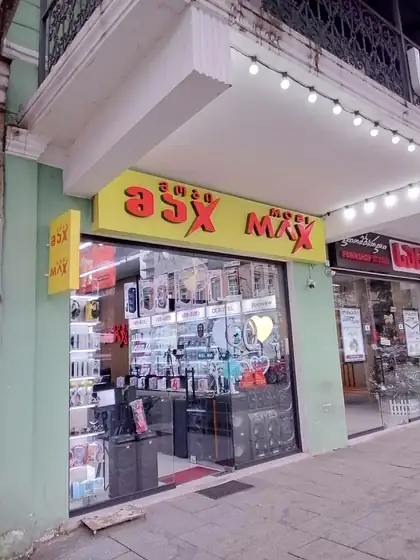 Мастер по ремонту телефонов и планшетов