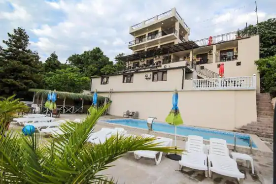 Вилла в Чакви с панорамным видом на море