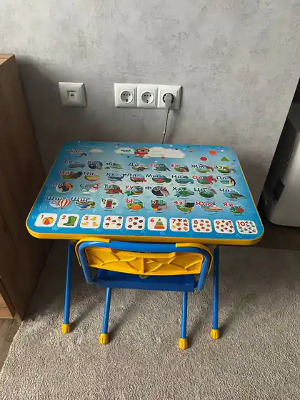 Детский стол и стул для обучения