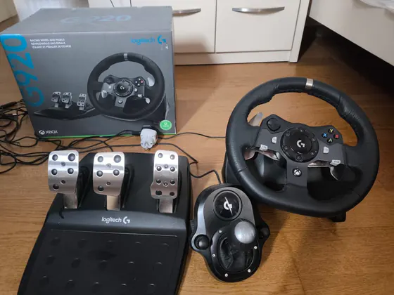 Игровой руль Logitech G920 и КПП