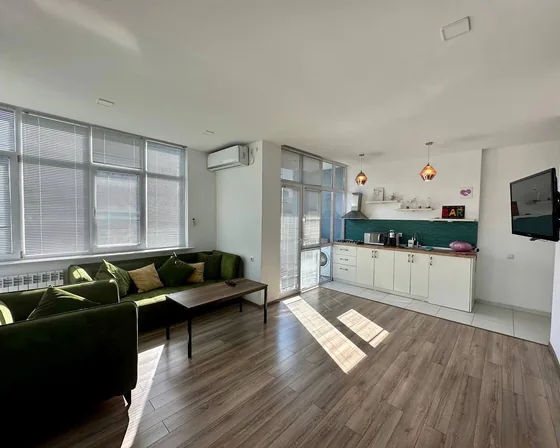 Абусеридзе 5, 2 спальни, 110 м2