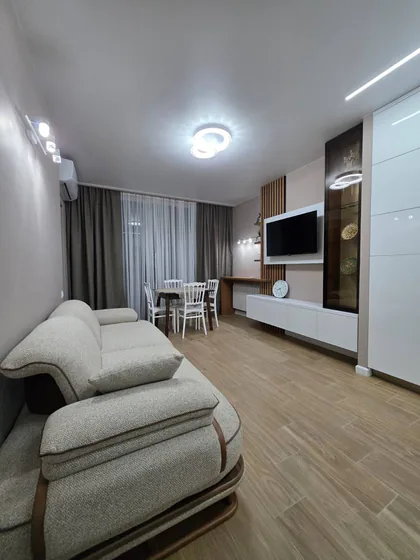 Сдам новую 1+1 квартиру в Батуми, 47 м2