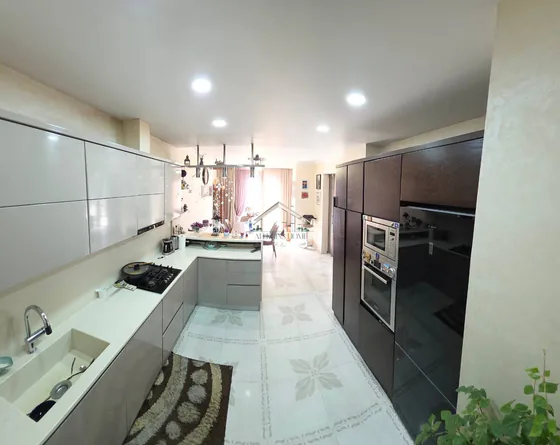 4-комнатная квартира у моря в Джавахишвили