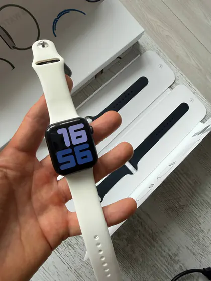 Apple Watch SE 44mm, GPS Cellular, Midnight