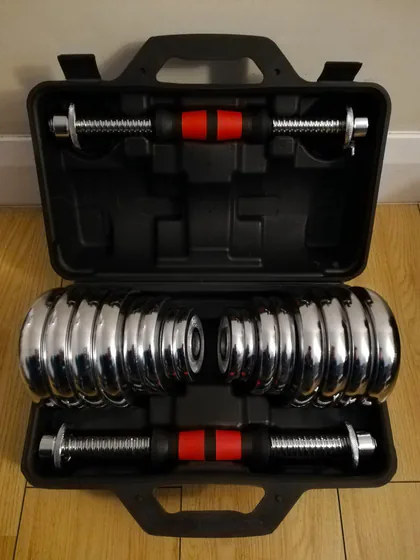 Набор гантелей 30 кг в кейсе