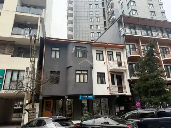 Коммерческое помещение 6 спален, 170 м2