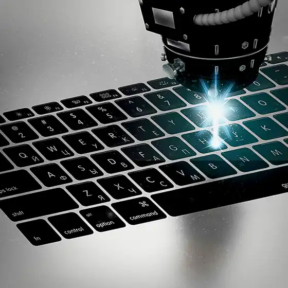 Лазерная гравировка на клавиатурах и металлических изделиях