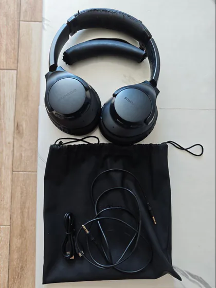 Наушники Soundcore q20 plus
