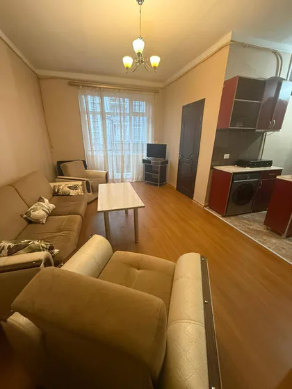 1+1, 350$ в Такаишвили 44