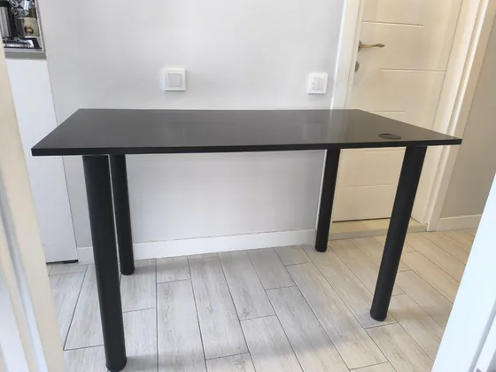Рабочий/компьютерный стол